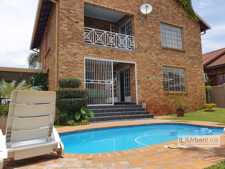 3 Bedroom Property for Sale in Safari Gardens North West